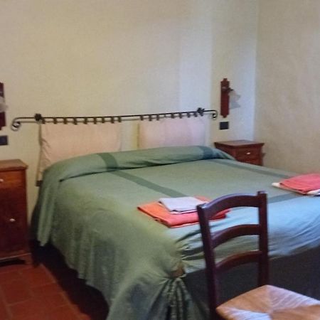 ウルバーニア Agriturismo Valpietro Bed & Breakfast エクステリア 写真